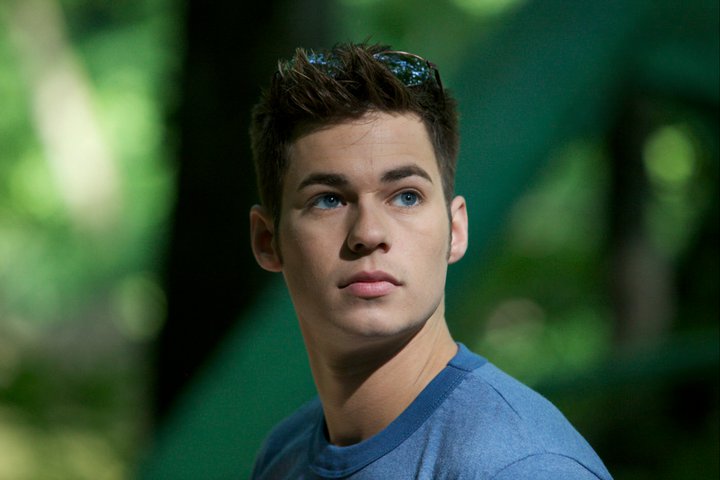 Кадры из След от укуса (2011)