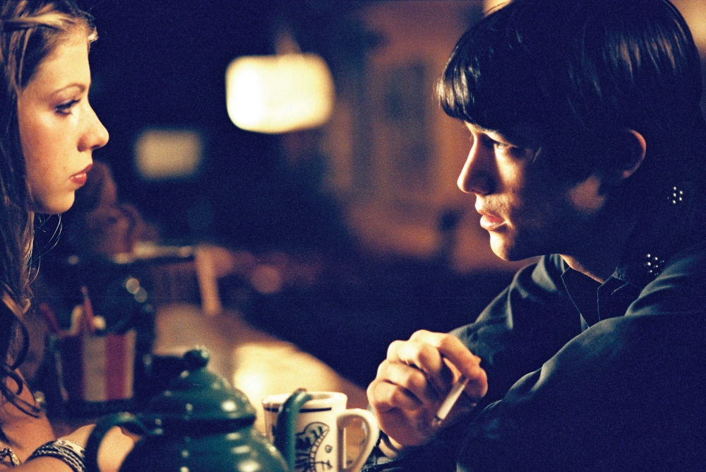 Кадры из Загадочная кожа (2004)