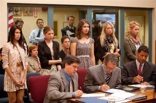 Кадры из Драка девочек (ТВ) (2011)