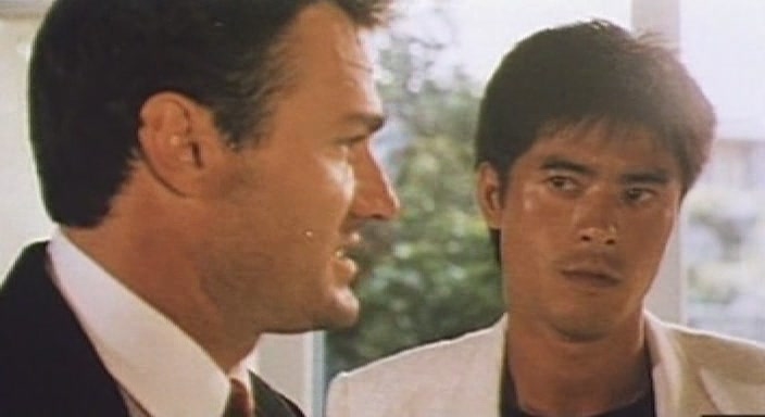 Кадры из Ниндзя-стервятник (1987)