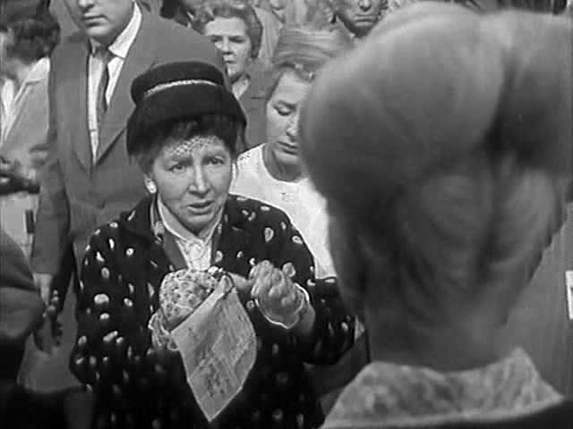 Кадры из Всё для Вас (1965)