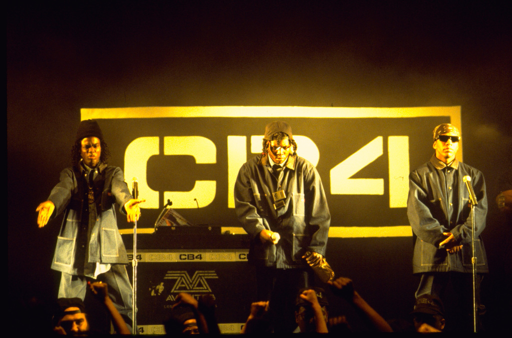 Кадры из СиБи 4: Четвертый подряд (1993)