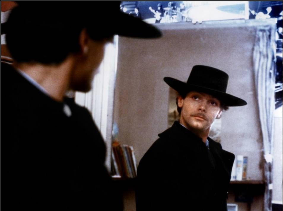 Кадры из Он хотел жить (1976)