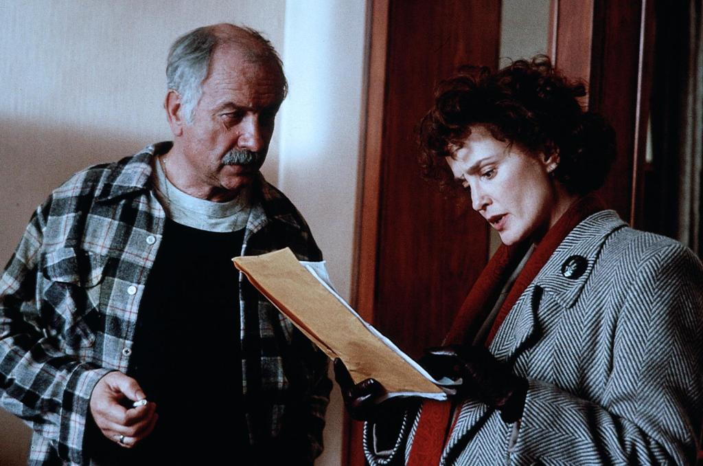 Кадры из Музыкальная шкатулка (1989)