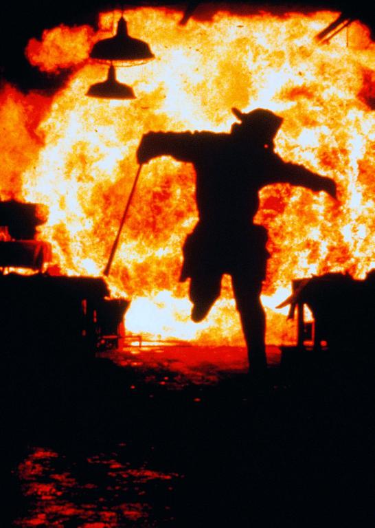 Кадры из Обратная тяга (1991)