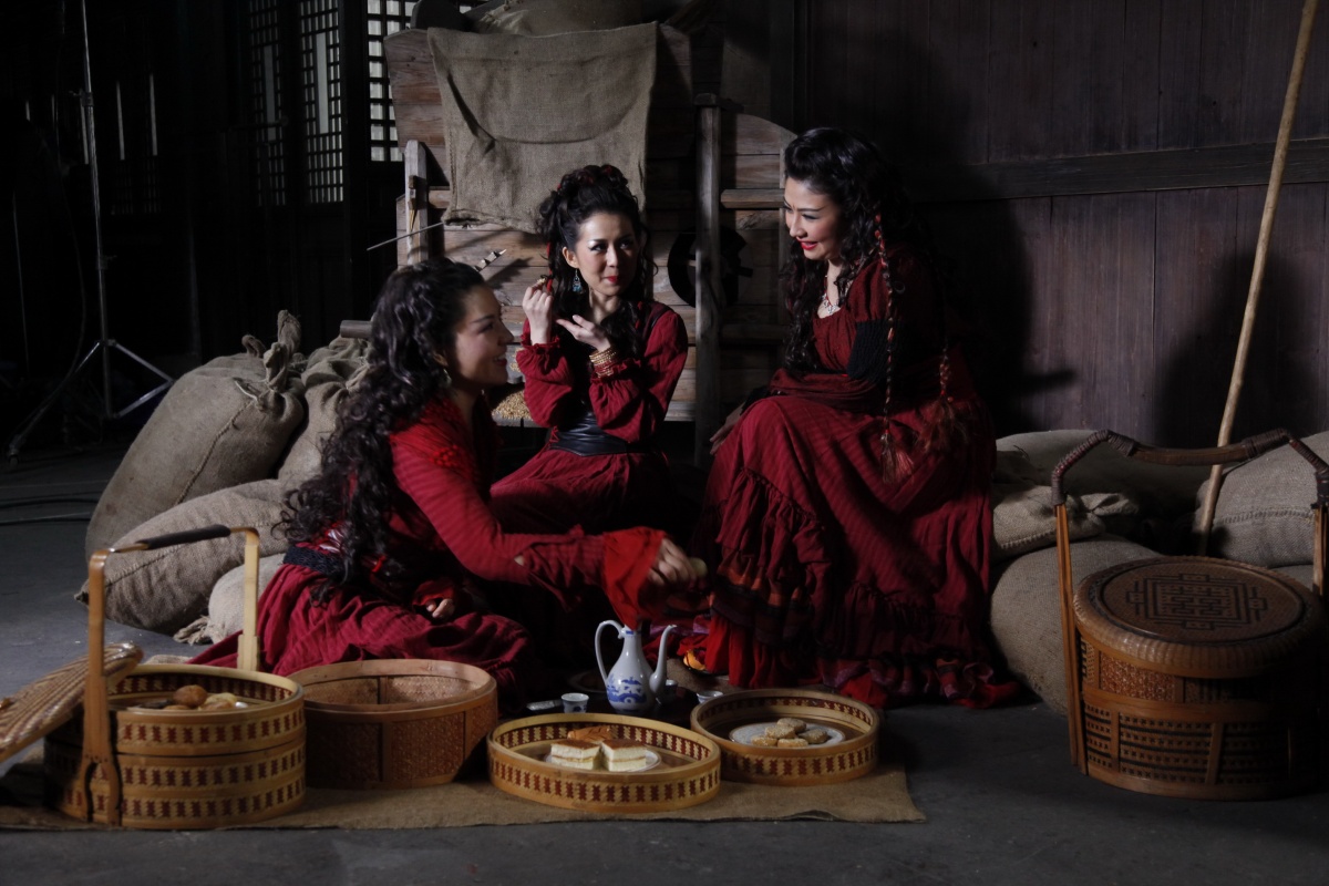 Кадры из Идентичность меча (2011)