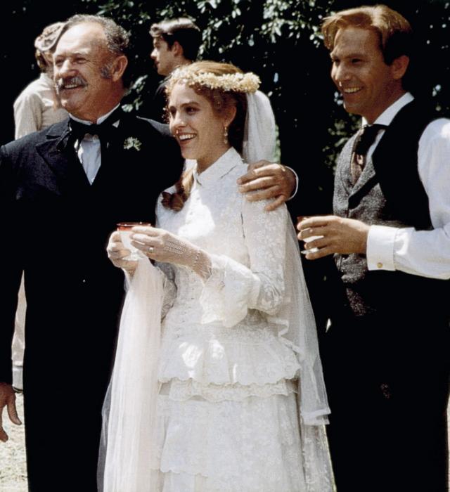 Кадры из Уайатт Эрп (1994)