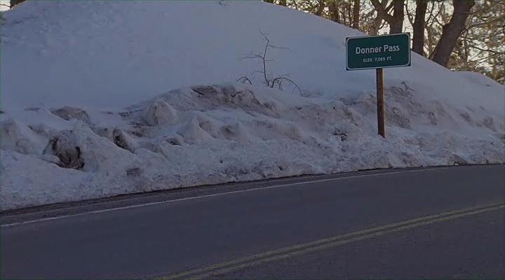 Кадры из Ущелье Доннера (2011)