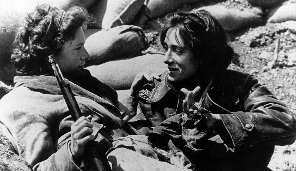 Кадры из Земля и свобода (1995)