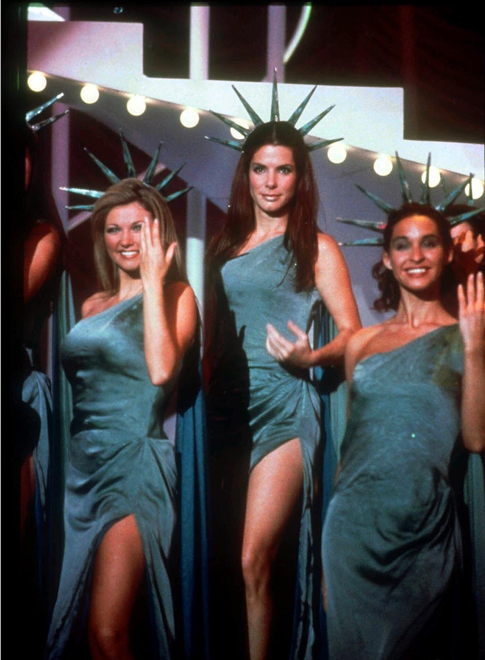 Кадры из Мисс Конгениальность (2000)