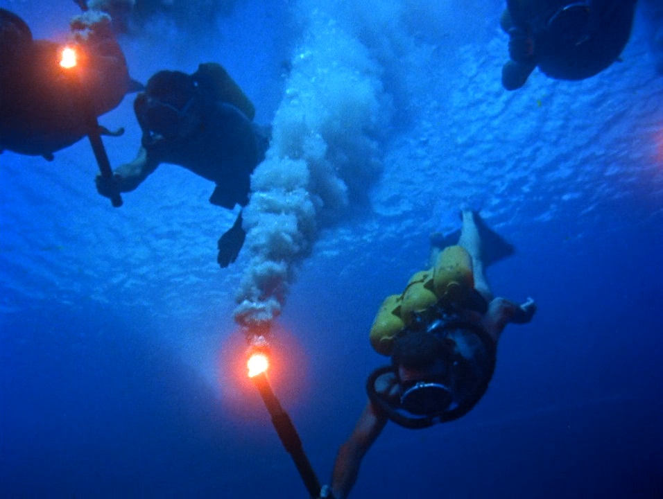 Кадры из Одиссея Жака Кусто: Мир тишины (1956)