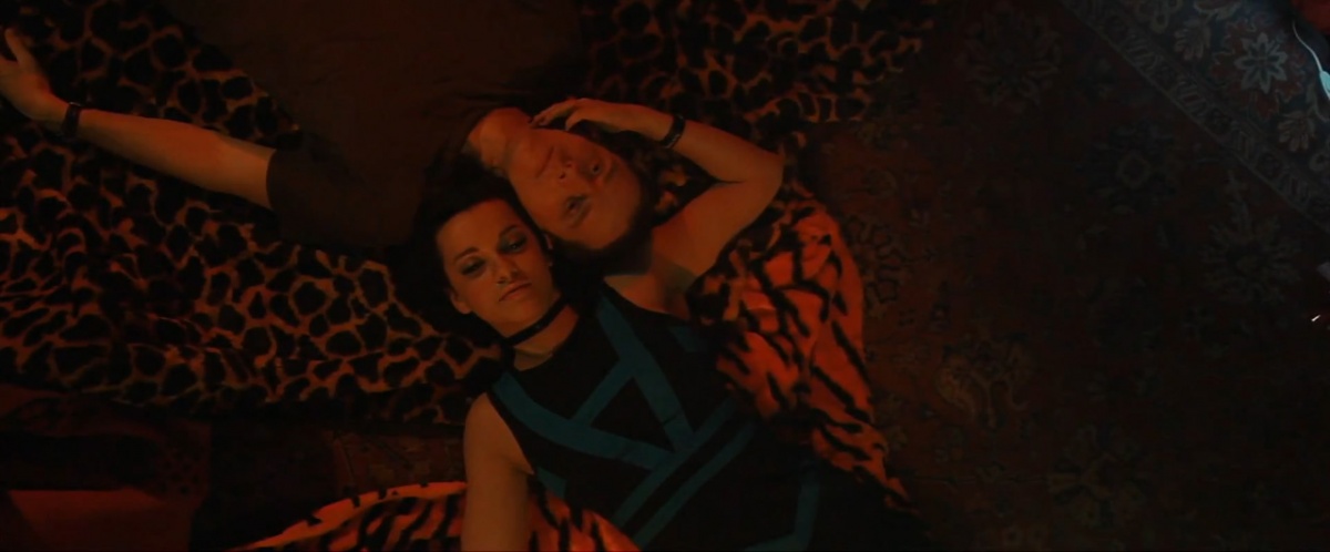 Кадры из Выше неба (2012)