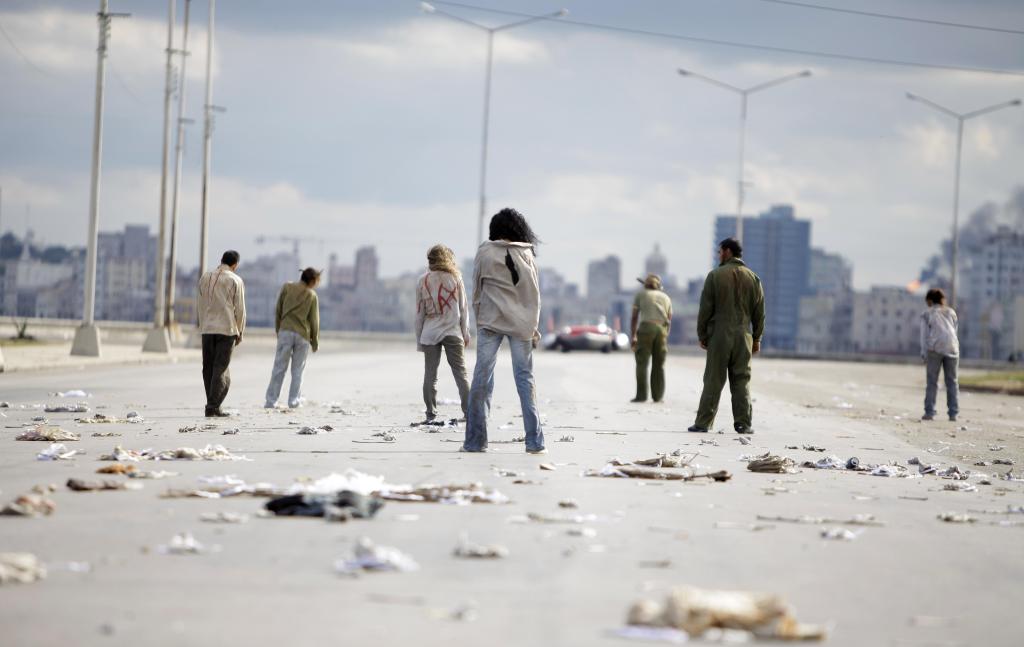 Кадры из Истребитель зомби / Хуан - истребитель кубинских зомби (2011)