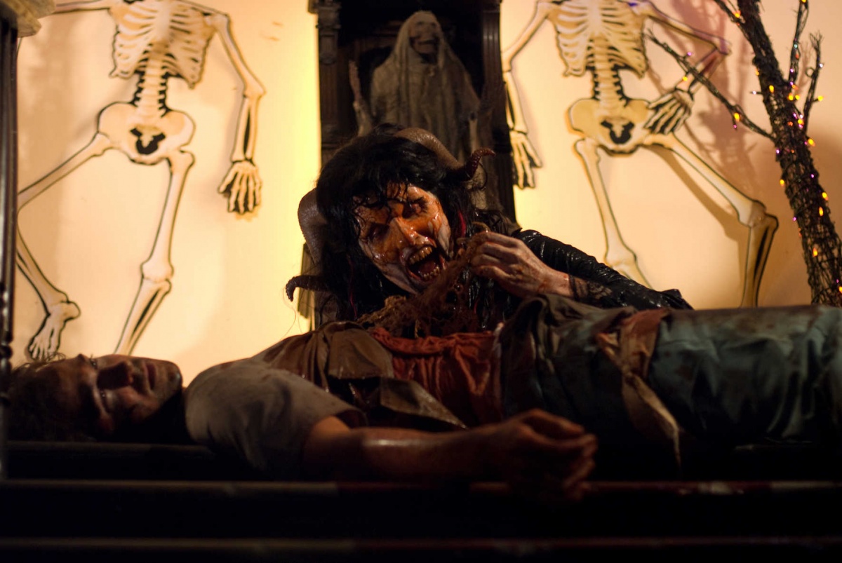 Кадры из Ночь демонов (2009)