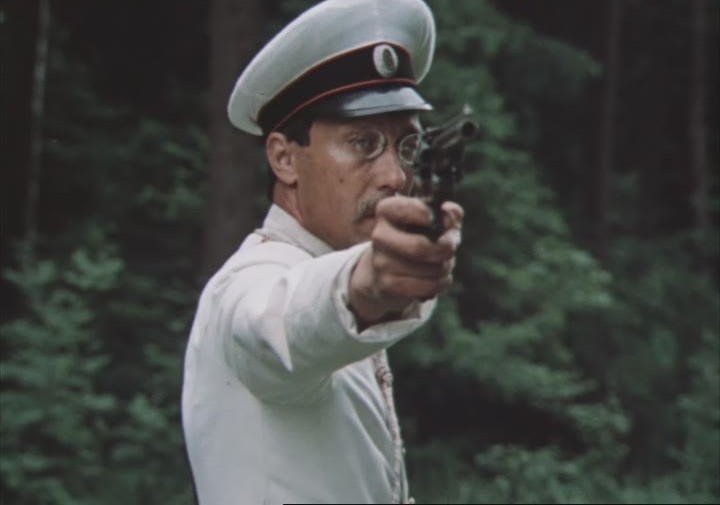 Кадры из Поцелуй (1983)