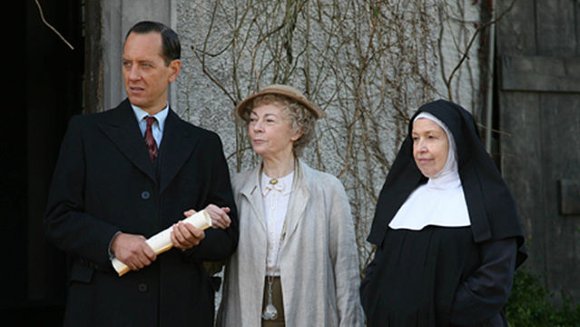 Кадры из Мисс Марпл (2004)