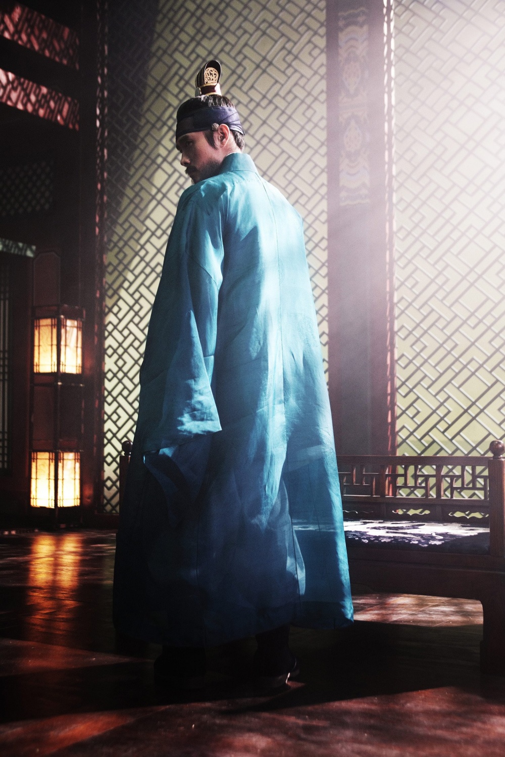 Кадры из Маскарад (2012)