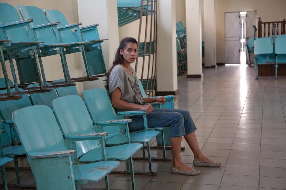 Кадры из Мисс Пуля (2011)