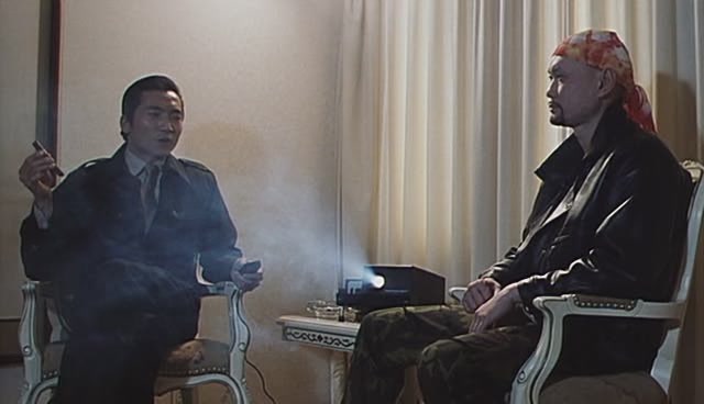 Кадры из Город тьмы (1999)