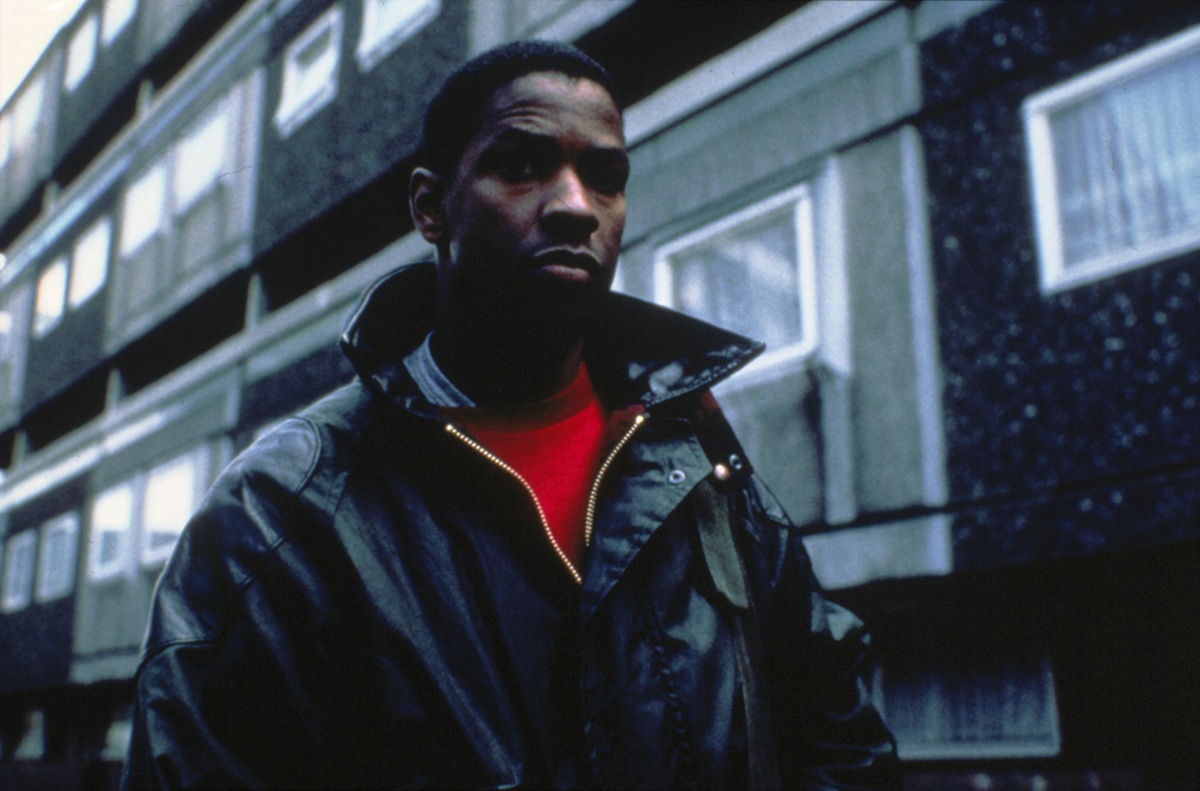 Кадры из За королеву и страну (1988)