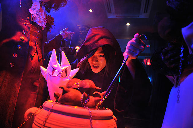 Кадры из Хост-клуб Оранской школы (2012)