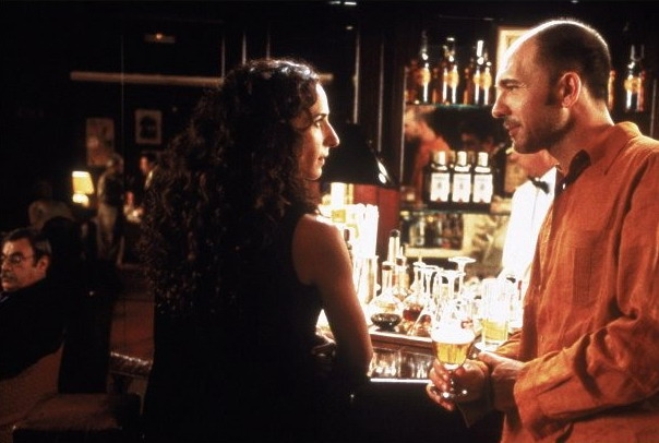 Кадры из Поговори с ней (2002)