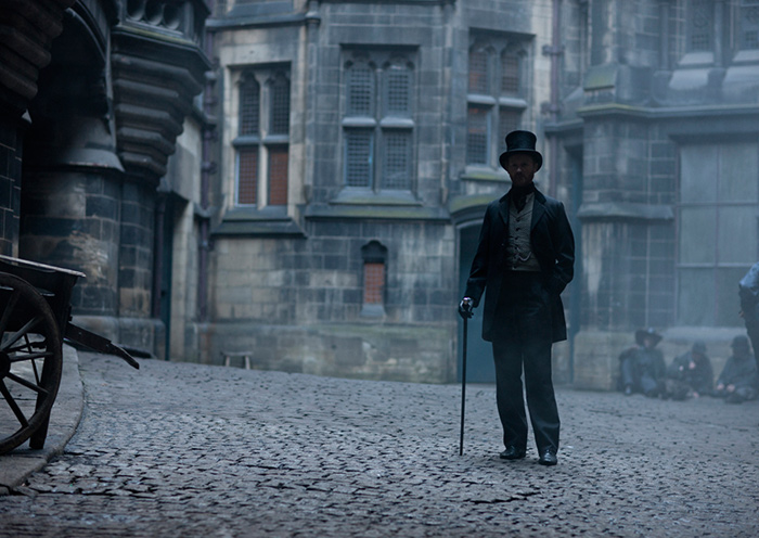 Кадры из Багровый лепесток и белый (2011)