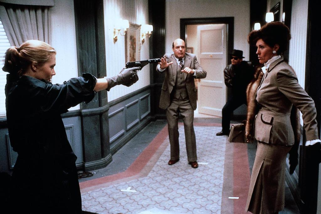 Кадры из Честь семьи Прицци (1985)