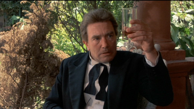 Кадры из У подножия вулкана (1984)