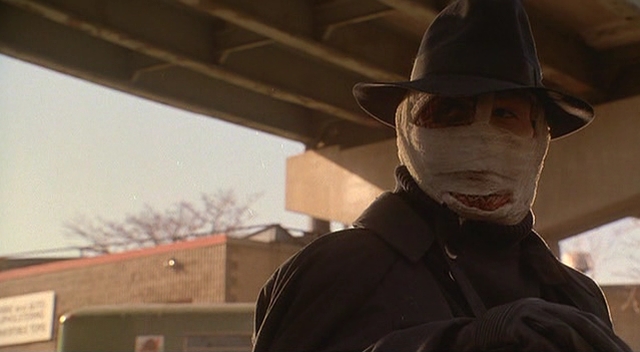 Кадры из Человек тьмы II: Возвращение Дюрана (1995)