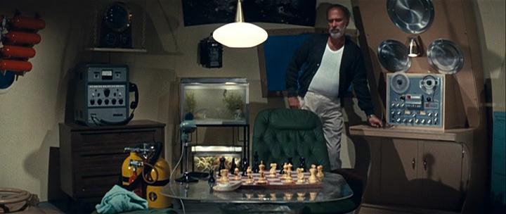 Вокруг света под водой (1966)