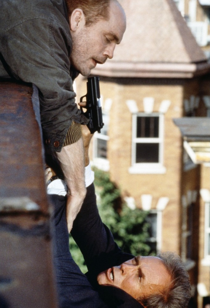 Кадры из На линии огня (1993)