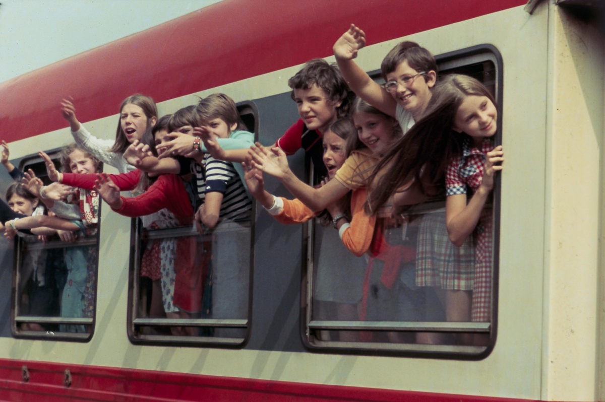 Кадры из Карманные деньги (1976)