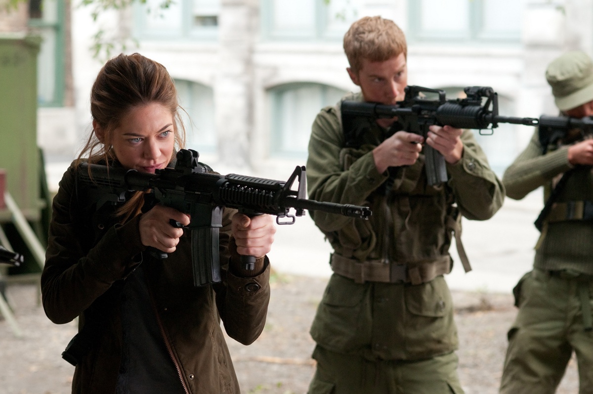 Кадры из Тепло наших тел (2013)