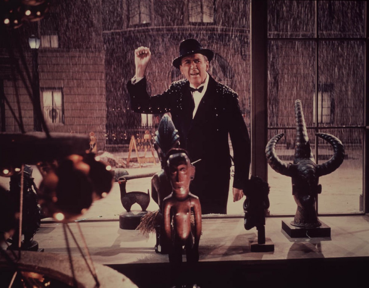 Кадры из Колокол, книга и свеча (1958)