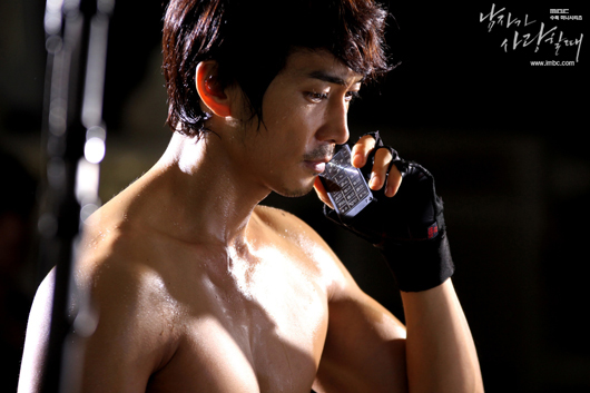 Кадры из Когда мужчина любит (2013)