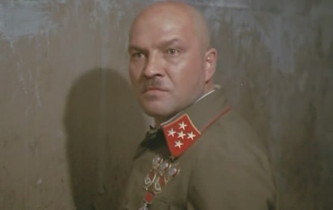 Кадры из Война на западном направлении (1990)