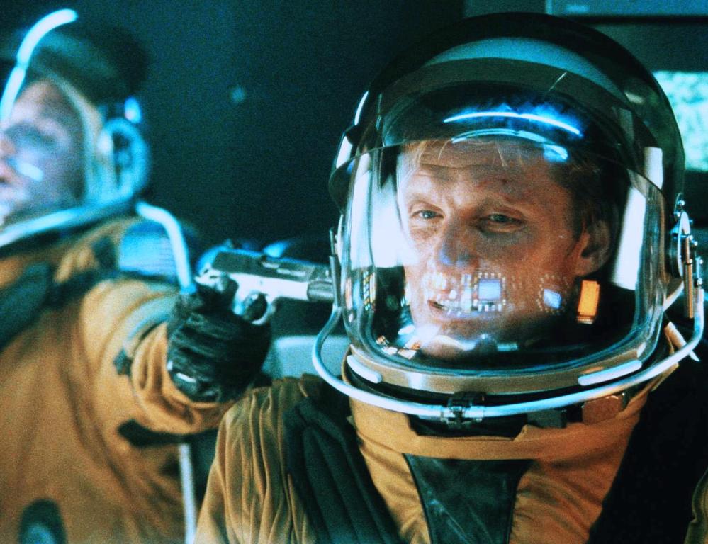 Кадры из Воздушный охотник (1999)