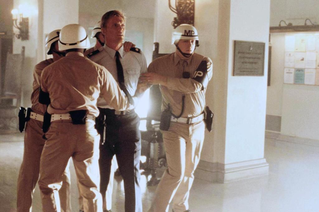 Кадры из Воздушный охотник (1999)