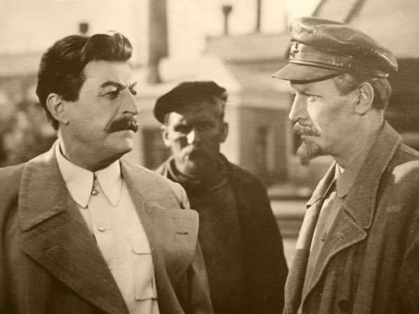 Кадры из Вихри враждебные (1956)