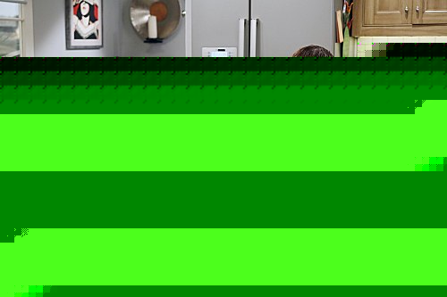 Кадры из Два с половиной человека (2003)