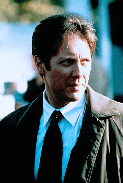 Кадры из Наблюдатель (2000)