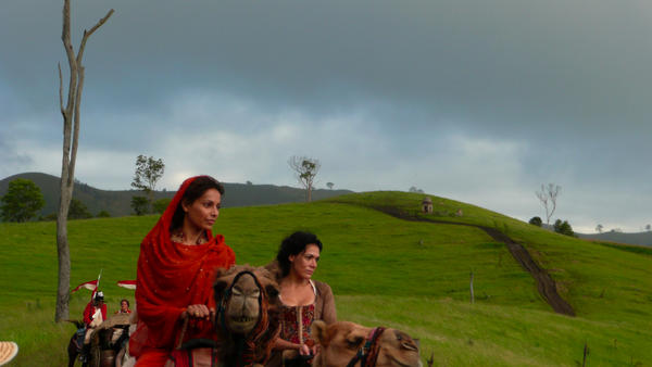 Вне времени (2015)