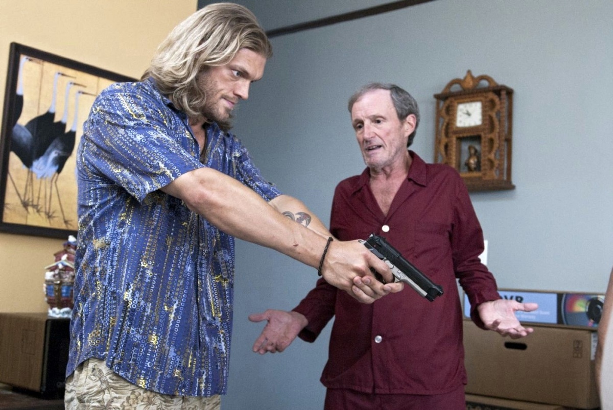 Кадры из Нарушая правила (2012)