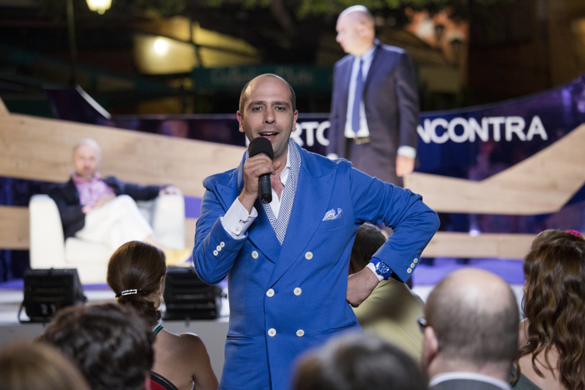 Кадры из Солнце льёт, как из ведра (2013)