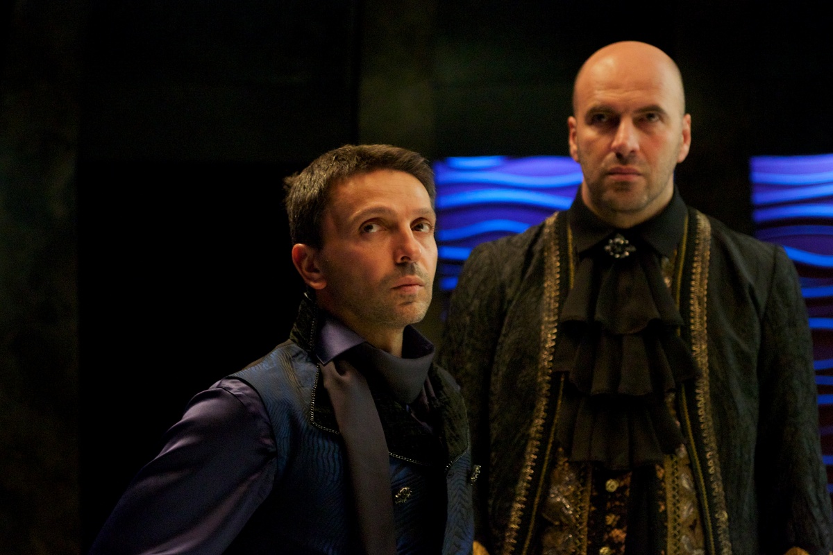 Быстрее, чем кролики (2014)