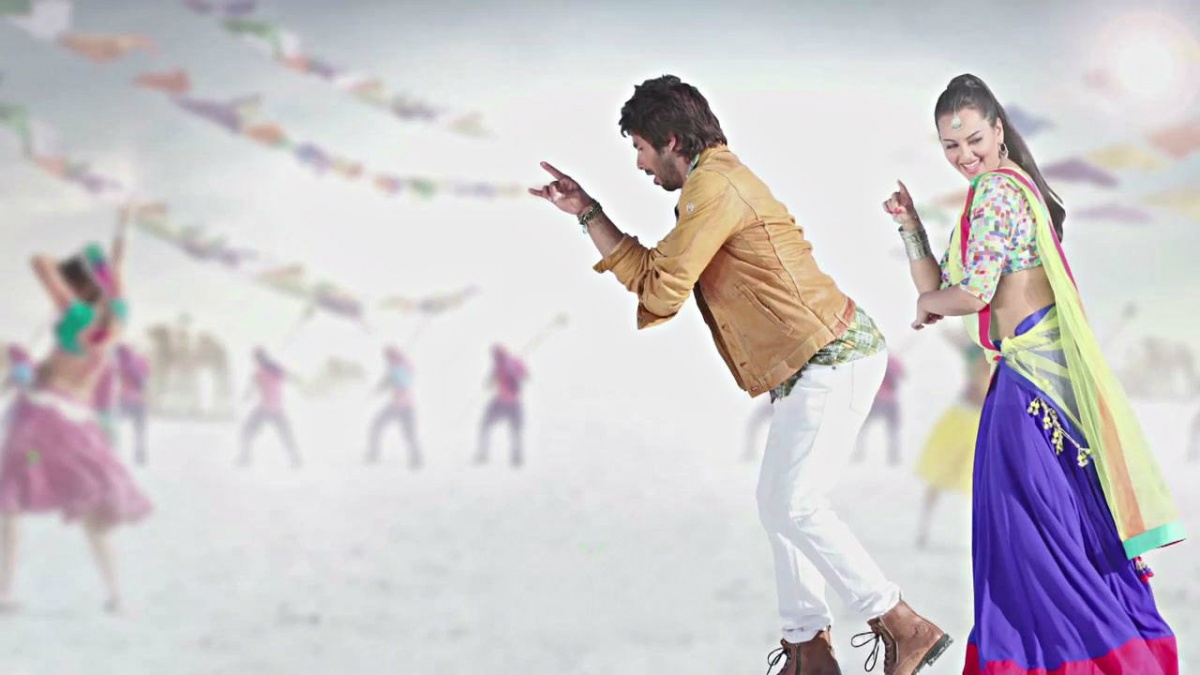 Кадры из Р...Раджкумар (2013)