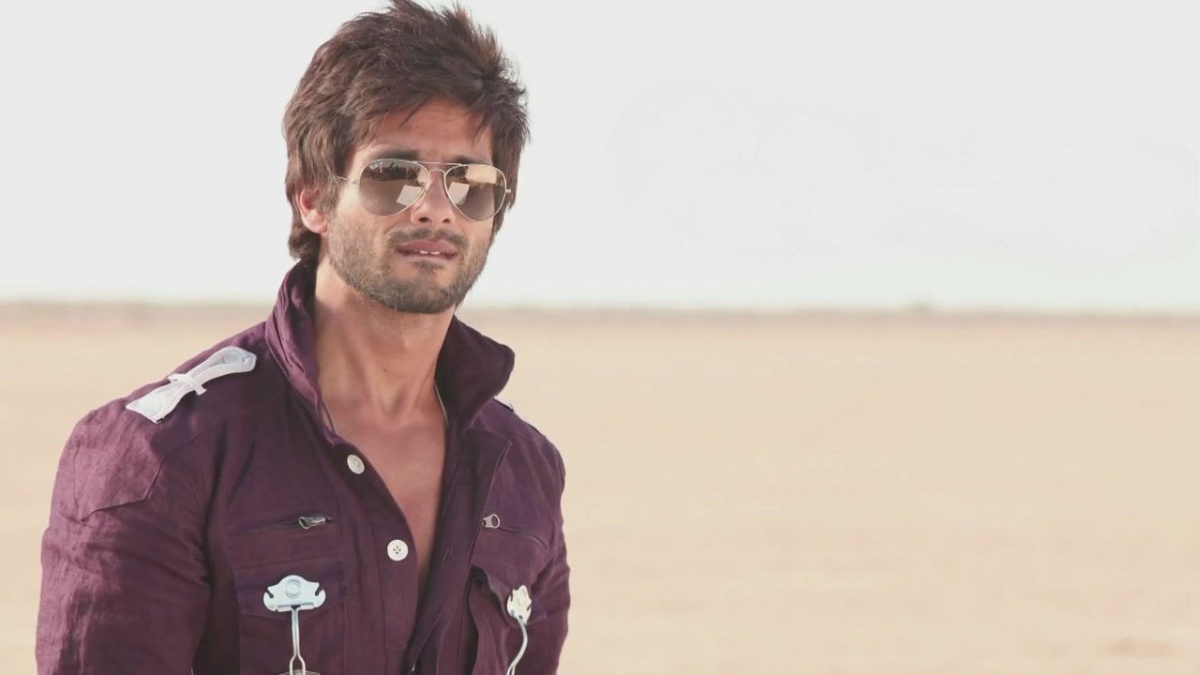 Кадры из Р...Раджкумар (2013)