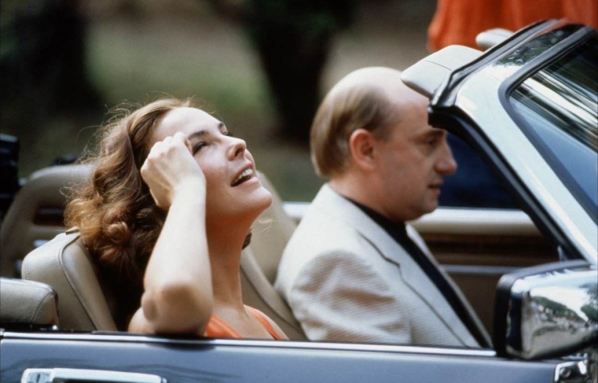 Кадры из Коварство славы (1994)