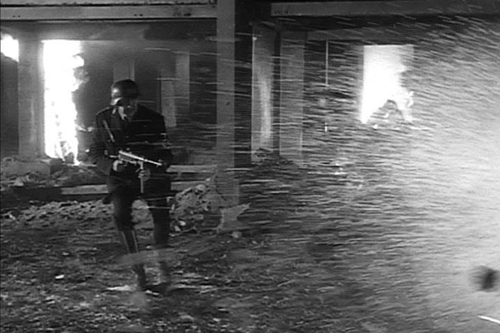 Кадры из Битва на В-1 (1958)